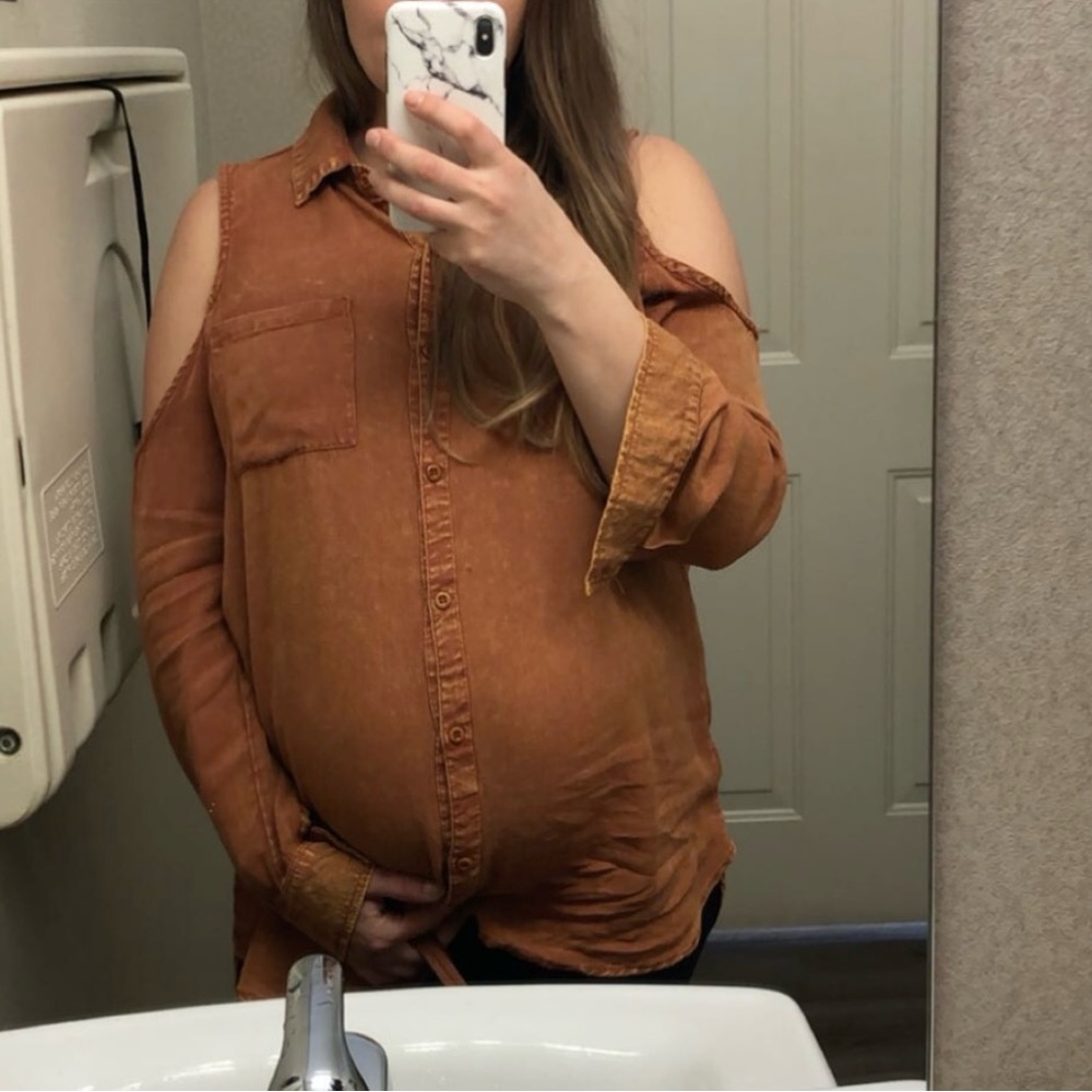 Maternity shirt